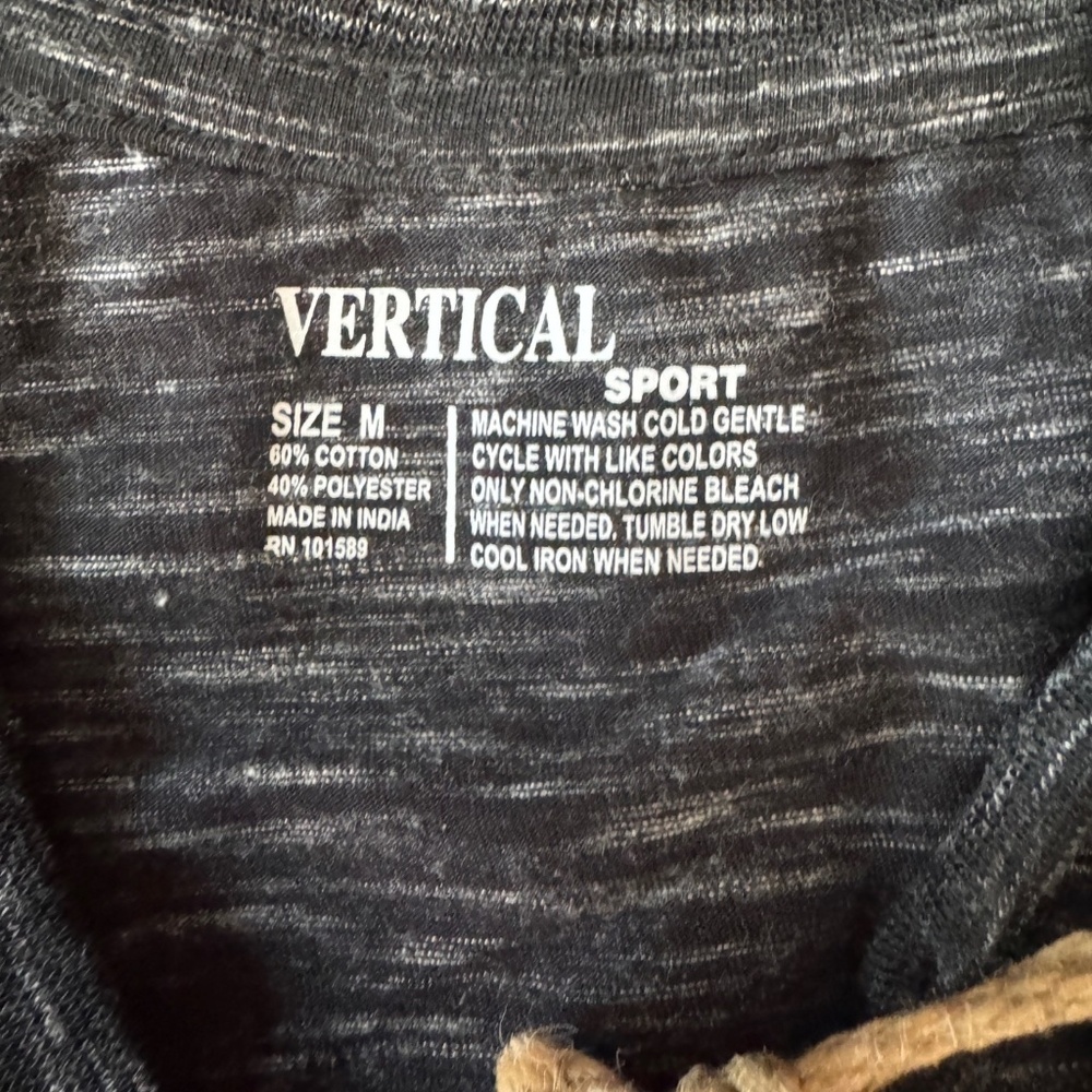 KEEP or RESELL! 4 NWT V-neck Pocket T-shirts 4 PACK! SLIM FIT $128 retail! - Picture 8 of 16